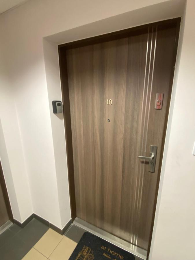 Apartament Nice Stay Любин Экстерьер фото